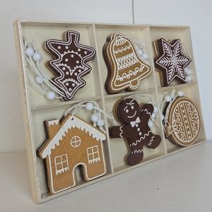 Source Unknown Gingerbread Ornament Collection - Brown and White